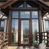 Входная группа в гостинице Луховицы