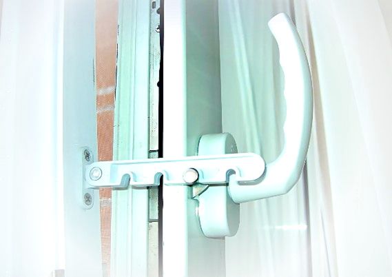 Фиксаторы, типа гребенки на окнах